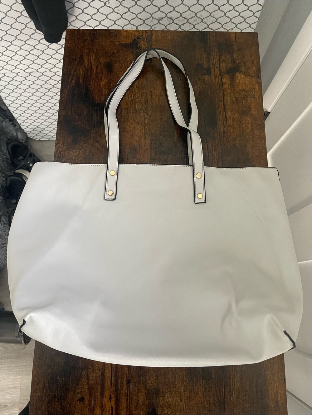 Classic Gray White Tote with Double Shoulder Straps